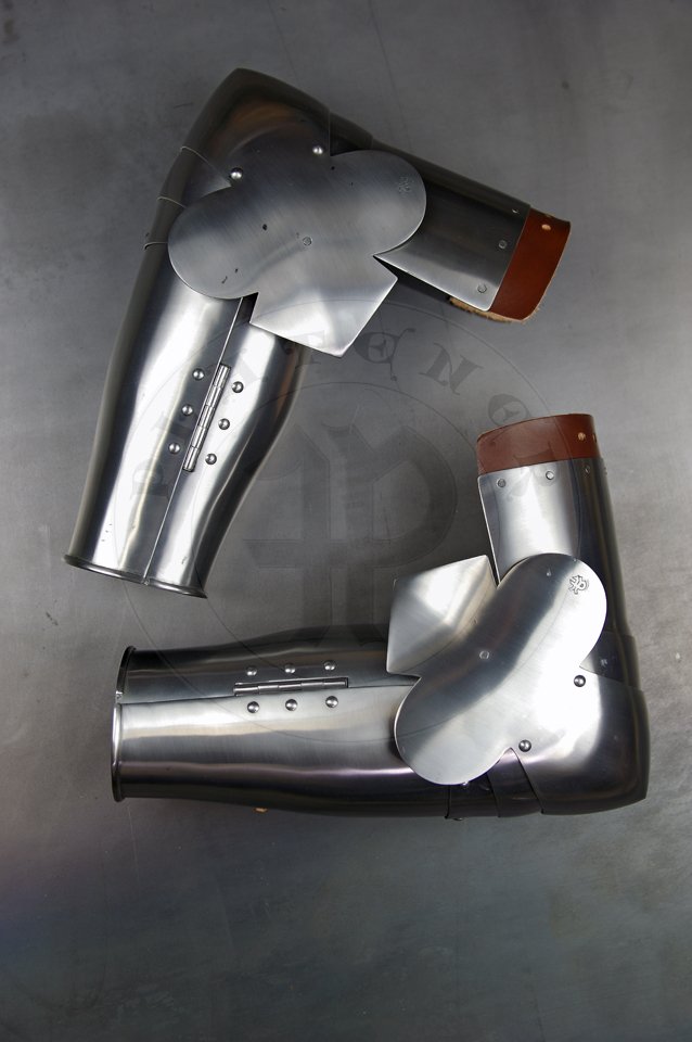 Narczaki wykonane ze stali redniowglowej./Braces made from medium carbon steel.